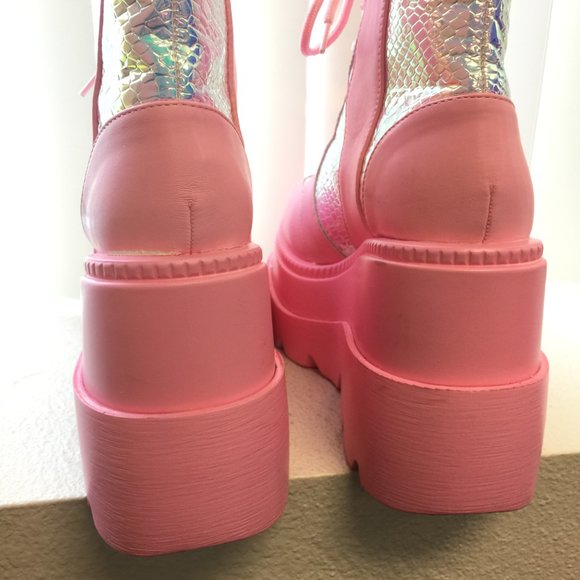 PRE LOVED Cape Robbin -Pink Poison Platforms Boots PNK/8- SH206 - Picture 8 of 9
